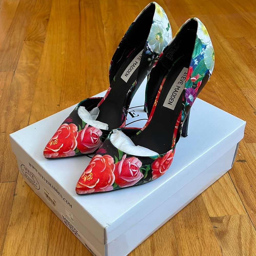 Floral Pumps